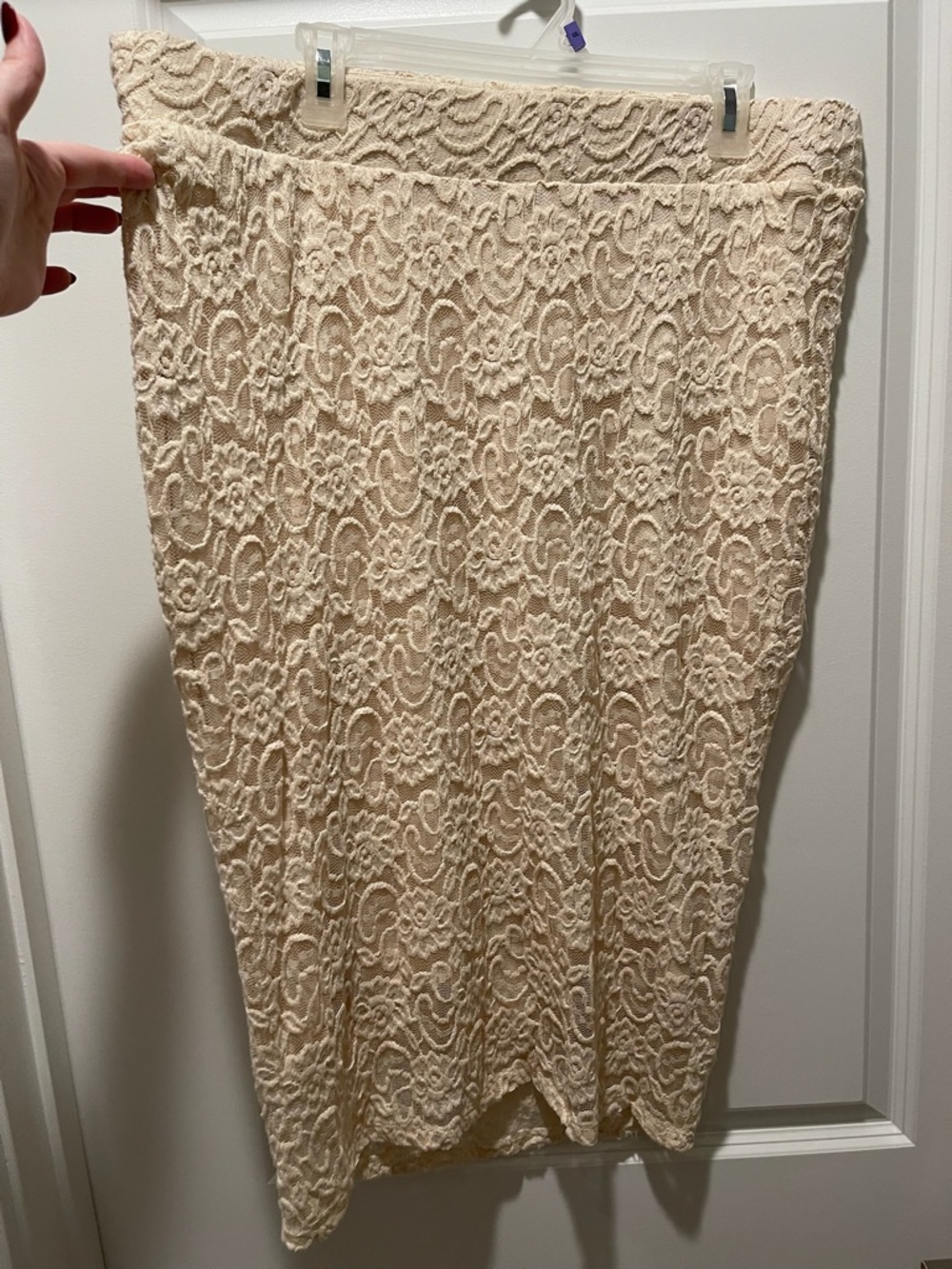 Torrid Cream Lace Pencil Skirt (1)